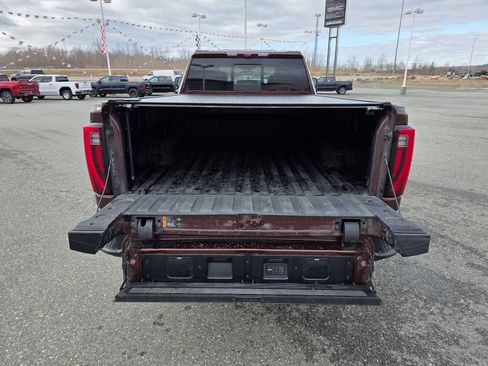 Used 2024 GMC Sierra 3500 Denali Ultimate AWD/4WD image 14