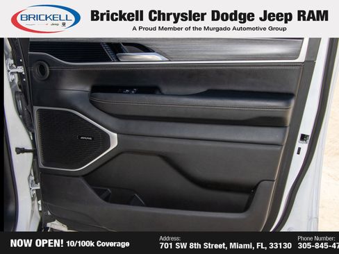 Used 2024 Jeep Wagoneer L Series II w/ Flexible Seating Group AWD/4WD image 12