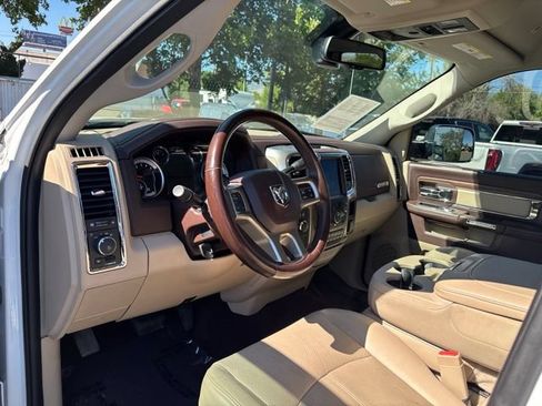 Used 2018 RAM 2500 Laramie AWD/4WD image 10