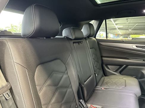 Used 2026 Volkswagen Atlas Cross Sport SE FWD image 26