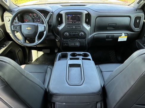 Used 2025 Chevrolet Silverado 2500 Custom AWD/4WD image 21