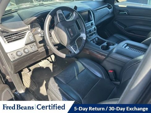 Used 2017 GMC Yukon XL SLT w/ Premium Edition image 17