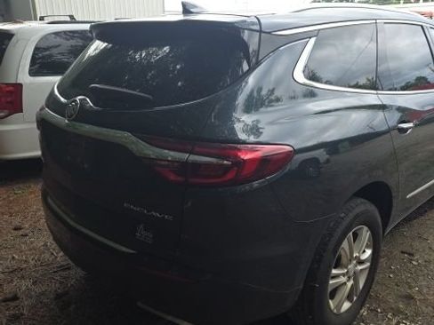 Used 2018 Buick Enclave Premium FWD image 7