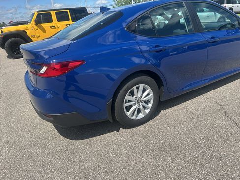 Used 2026 Toyota Camry LE FWD image 4