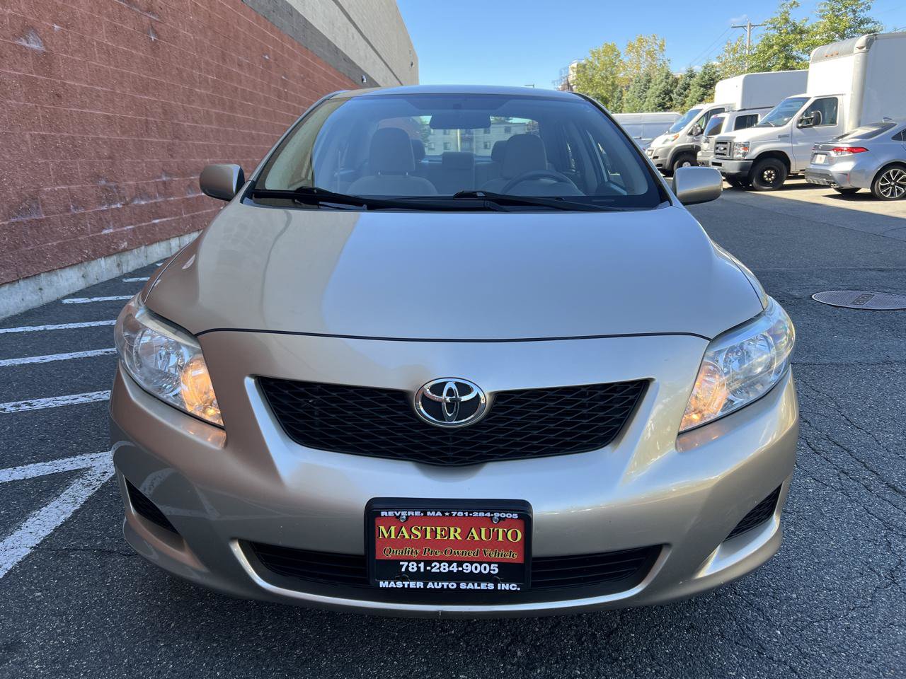 Used 2010 Toyota Corolla LE FWD image 2