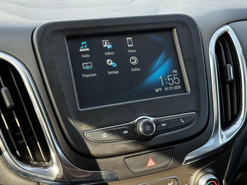 Used 2018 Chevrolet Equinox LT image 30