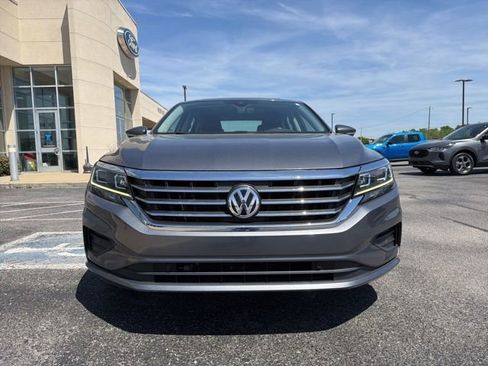 Used 2020 Volkswagen Passat 2.0T SEL FWD image 2