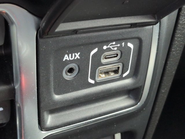 Used 2024 Jeep Wrangler Unlimited Rubicon 4xe w/ Convenience Group AWD/4WD image 23