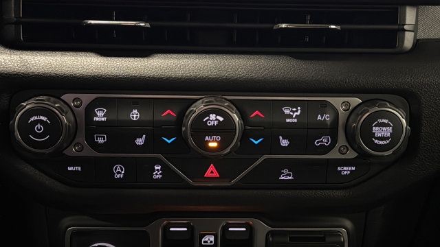 New 2026 Jeep Gladiator Sport AWD/4WD image 17
