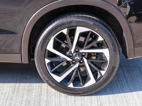 Used 2024 Mitsubishi Outlander SE AWD/4WD image 9