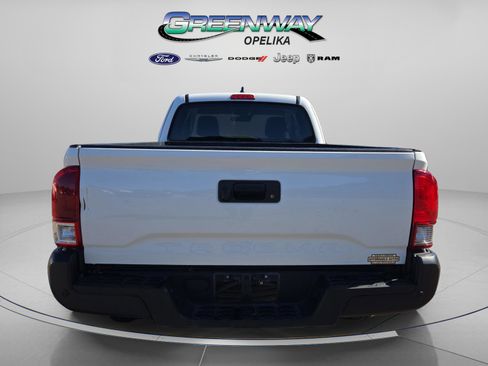 Used 2020 Toyota Tacoma SR image 6