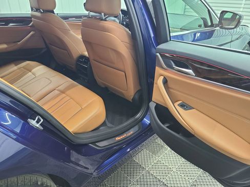 Used 2019 BMW 530i xDrive 530i xDrive Sedan 4D w/ Convenience Package image 39