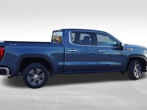 Certified 2024 GMC Sierra 1500 SLT image 4