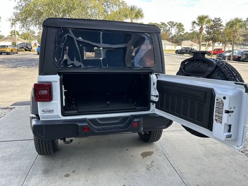 New 2025 Jeep Wrangler Sport S image 54
