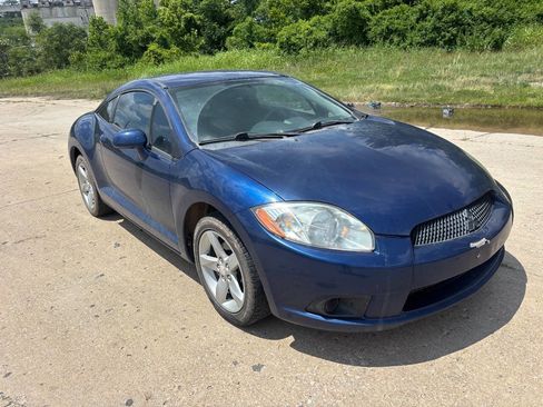 Used 2009 Mitsubishi Eclipse GS image 3
