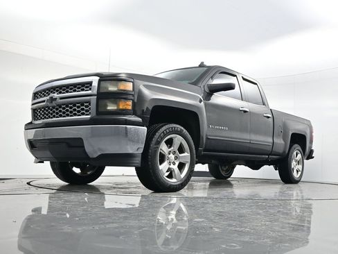 Used 2015 Chevrolet Silverado 1500 LT image 40
