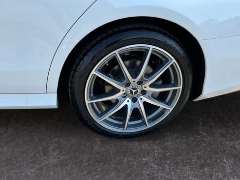 Used 2022 Mercedes-Benz E 350 Sedan w/ AMG Line Exterior image 9