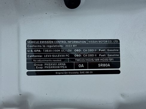 Used 2023 Nissan Kicks SR w/ Interior Electronics Package FWD image 19