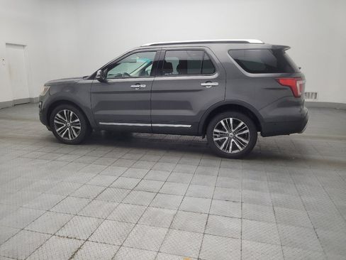 Used 2017 Ford Explorer Platinum AWD/4WD image 3