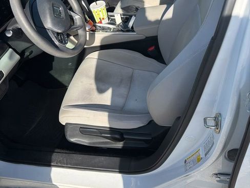 Used 2019 Honda Accord LX image 4