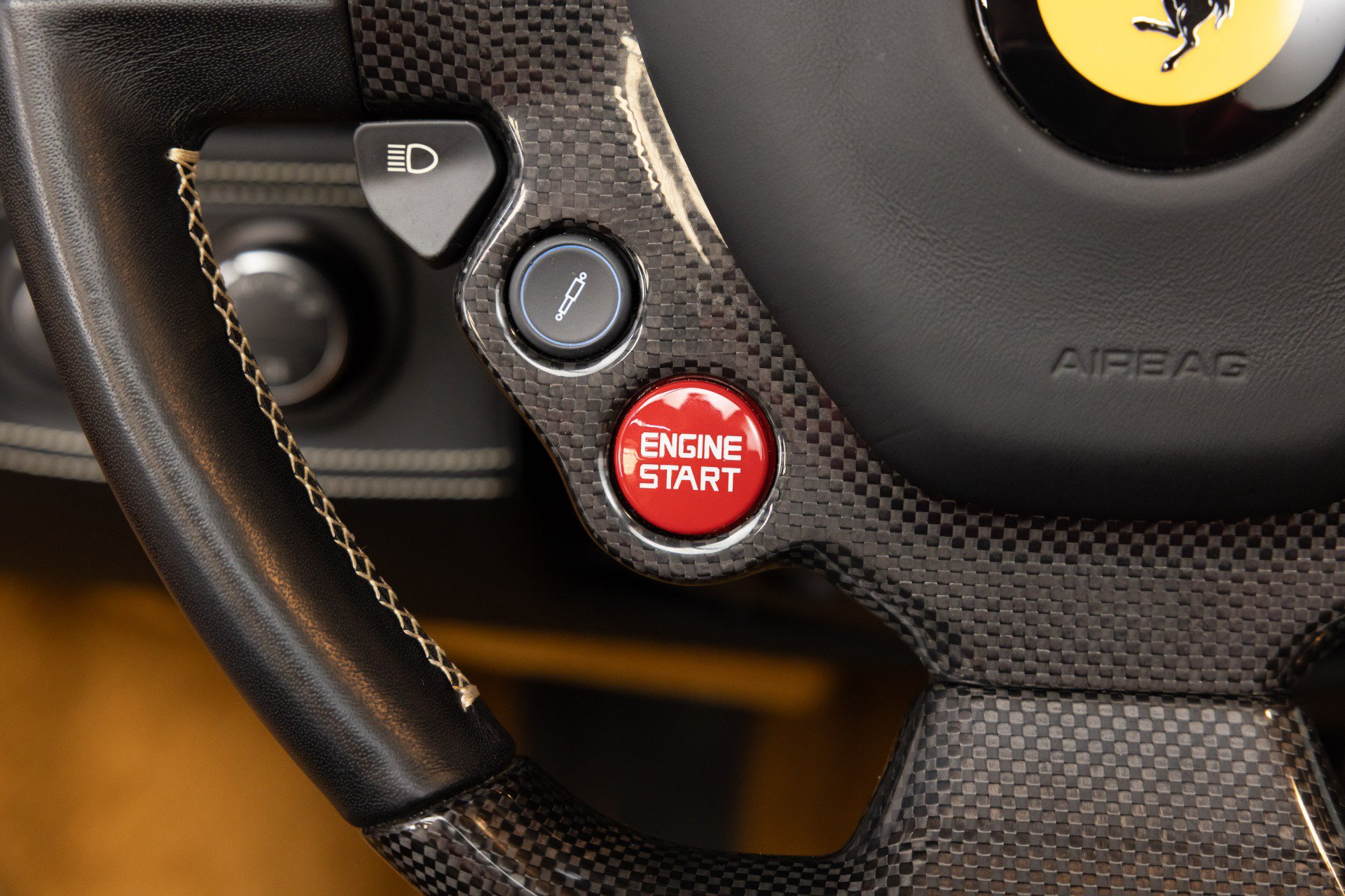 Certified 2013 Ferrari 458 Spider RWD image 87