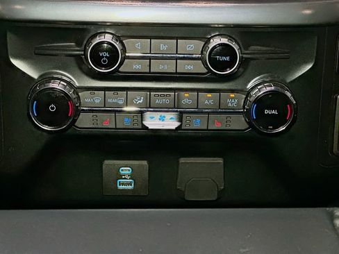 Certified 2022 Ford F150 Lariat AWD/4WD image 13