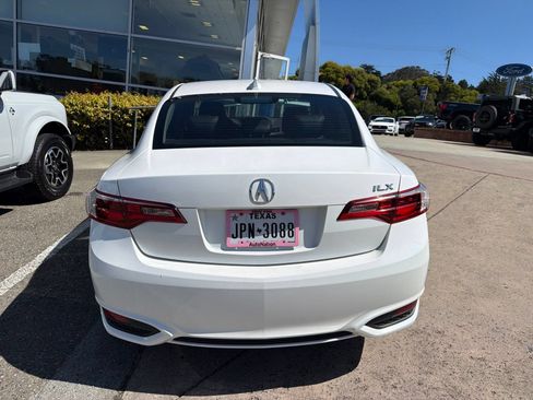Used 2017 Acura ILX FWD image 6