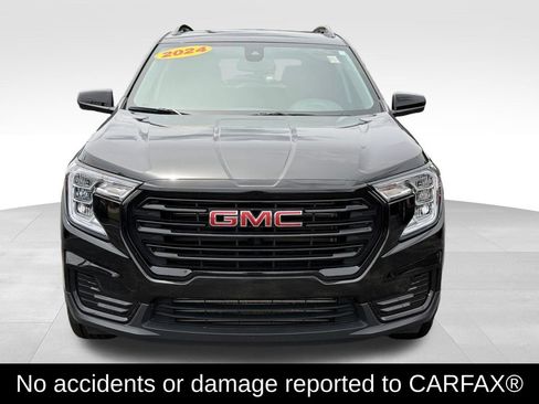 Used 2024 GMC Terrain SLE w/ Driver Convenience Package AWD/4WD image 3