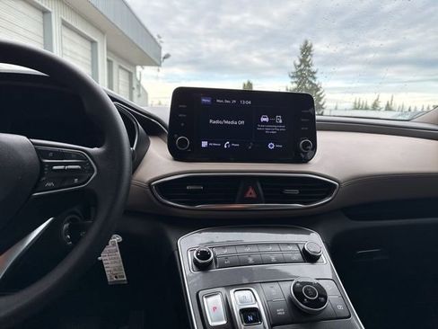 Used 2022 Hyundai Santa Fe SE image 21