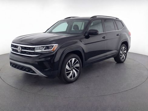Used 2024 Volkswagen Atlas SE FWD image 3