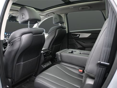 Certified 2026 Acura MDX SH-AWD image 10