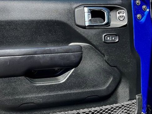 Used 2020 Jeep Wrangler Unlimited Sport AWD/4WD image 17