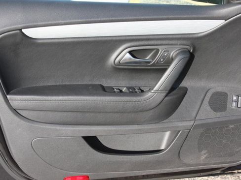 Used 2016 Volkswagen CC Sport image 19