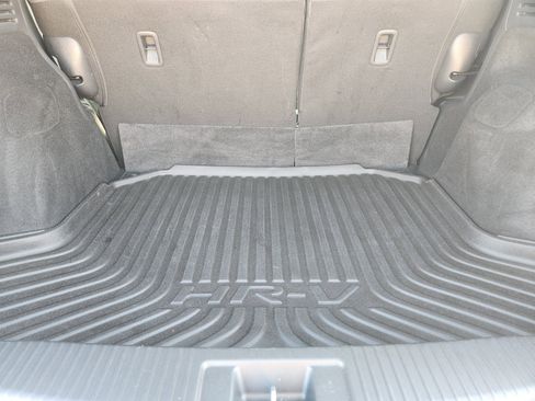 Used 2020 Honda HR-V LX image 31