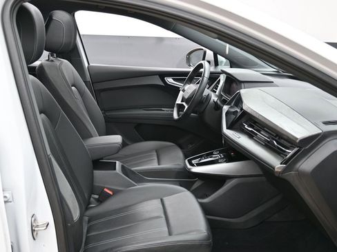 Used 2024 Audi Q4 e-tron Premium w/ Convenience Package AWD/4WD image 35