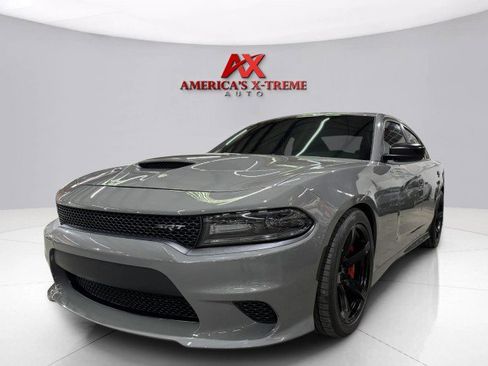 Used 2017 Dodge Charger SRT Hellcat image 3
