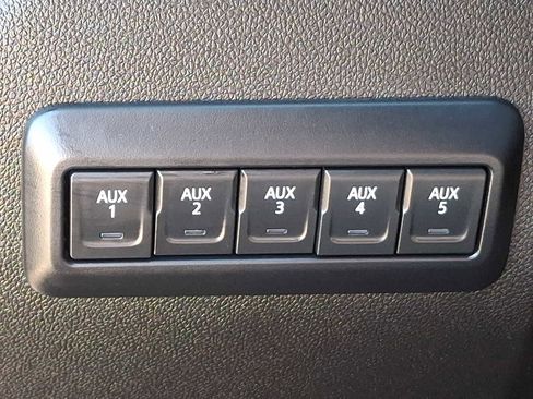 Used 2025 Chevrolet Silverado 2500 Custom w/ Custom Value Package image 42