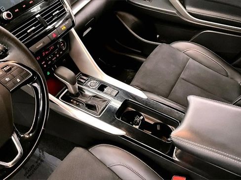 Used 2024 Mitsubishi Eclipse Cross SE image 14