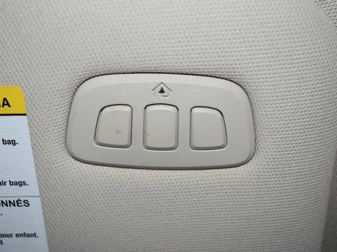 Used 2023 Ford Explorer Limited image 34