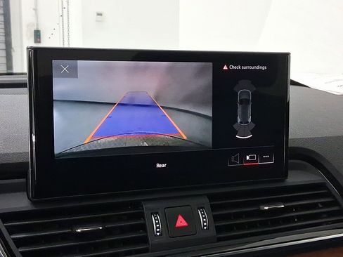 Used 2023 Audi Q5 2.0T Premium image 21