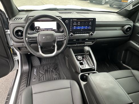 Certified 2025 Chevrolet Colorado Trail Boss image 35