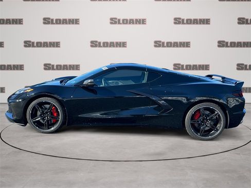 Used 2020 Chevrolet Corvette Stingray w/ 2LT Preferred Equipment Group image 2