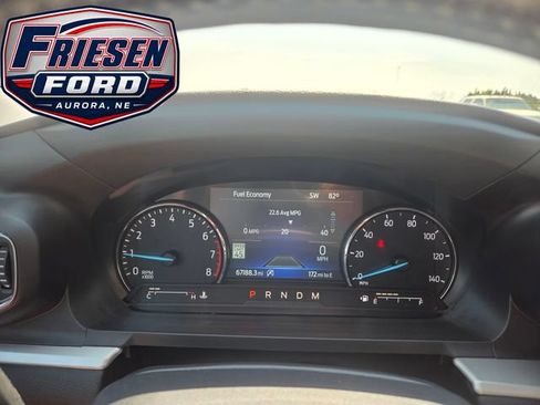 Used 2021 Ford Explorer XLT w/ Equipment Group 202A AWD/4WD image 17