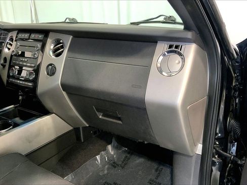 Used 2012 Ford Expedition Limited RWD image 16
