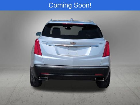 Used 2018 Cadillac XT5 Luxury w/ Driver Awareness Package FWD image 5