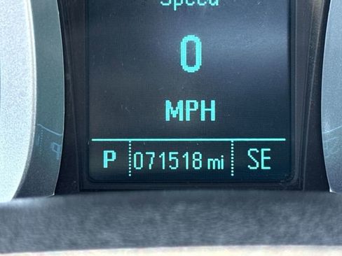 Used 2017 Chevrolet Equinox LT w/ Convenience Package FWD image 12