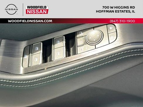 Used 2024 Nissan Rogue SL AWD/4WD image 20
