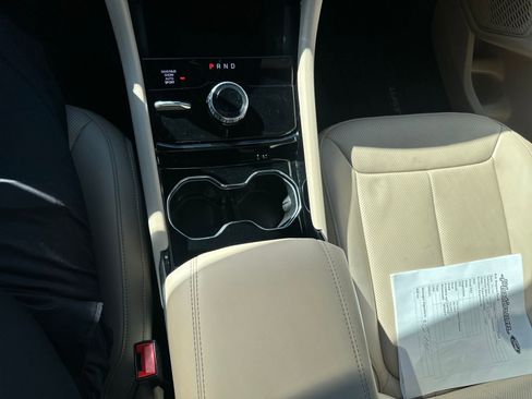 Used 2023 Jeep Grand Cherokee L Limited w/ Luxury Tech Group II image 26