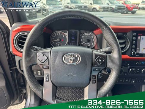 Used 2020 Toyota Tacoma TRD Sport w/ TRD Premium Sport Package image 18