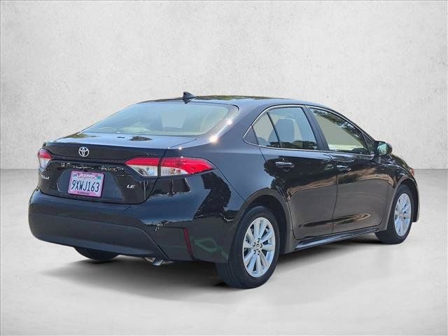 Certified 2026 Toyota Corolla LE w/ LE Premium Package FWD image 5